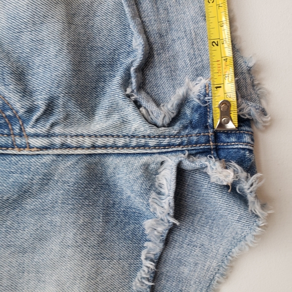 Current/Elliott The Concert Denim Cutoff Shorts Point Break 28 Light Distressed - Picture 6 of 8